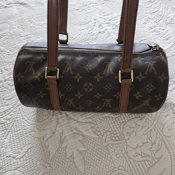 Louis Vuitton Canvas Papillon Handbag Authentic - Picture 3 of 7